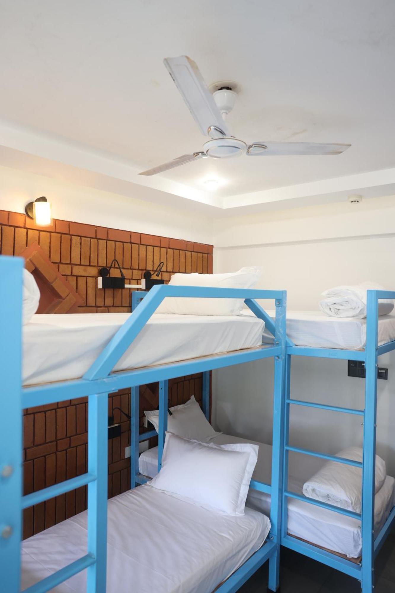 Downtown Hostels - Anjuna Exterior photo